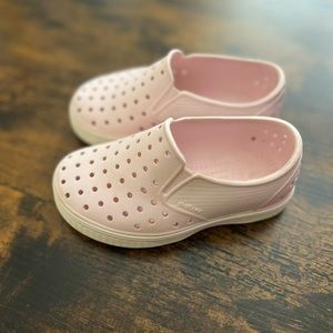 Native Shoes, youth size 9